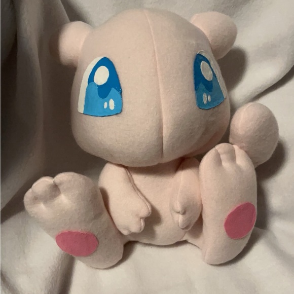 Handmade large mew pokemon plushie - Picture 1 of 4
